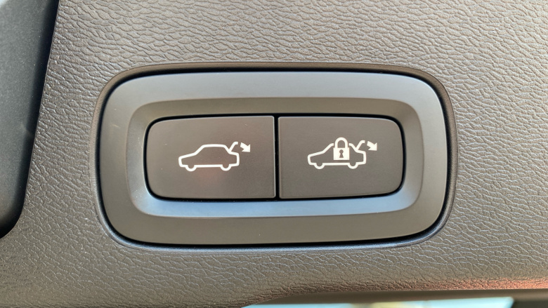 Volvo Xc60 2.0 B4D R DESIGN Pro 5dr AWD Geartronic Diesel Estate